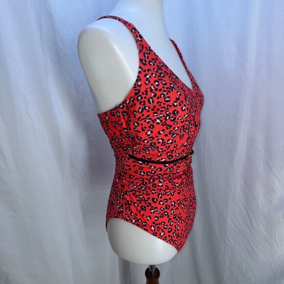 NWOT Figleaves one piece swimsuit 38DD red cheetah print belted - Picture 5 of 9
